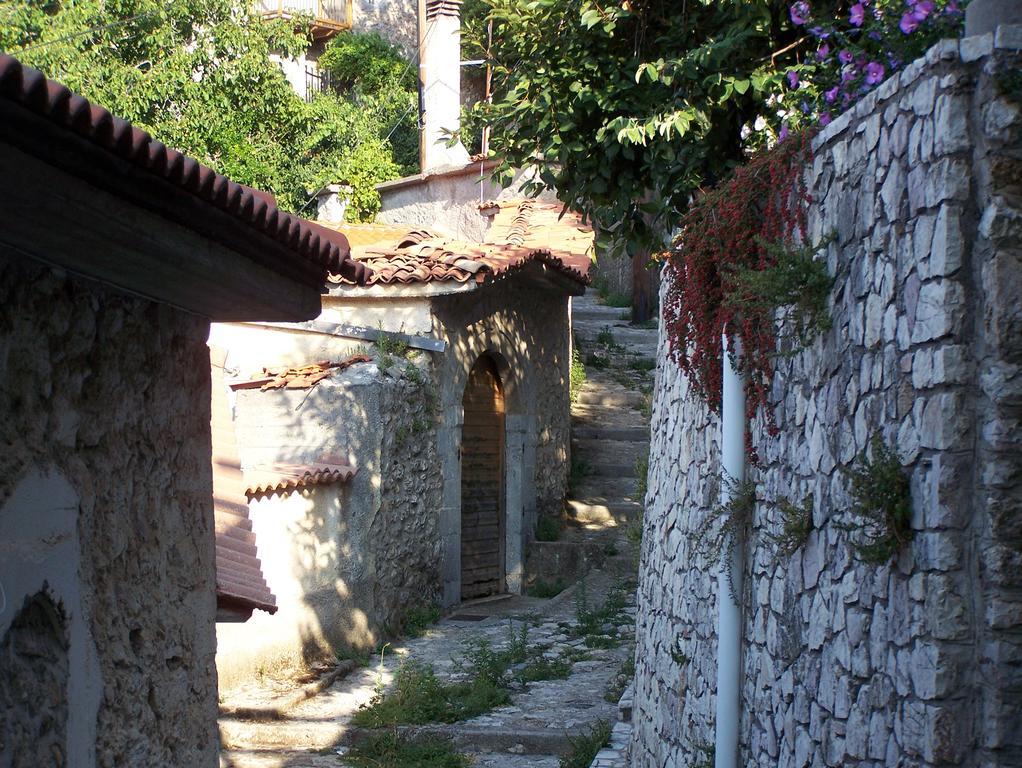 Maison d'hôtes Diavatiko à Stemnitsa Extérieur photo